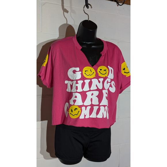 ON FIRE Crop Top Tee Smiley Face Oversized Short Sleeve Cotton T-Shirt Medium - Picture 1 of 3